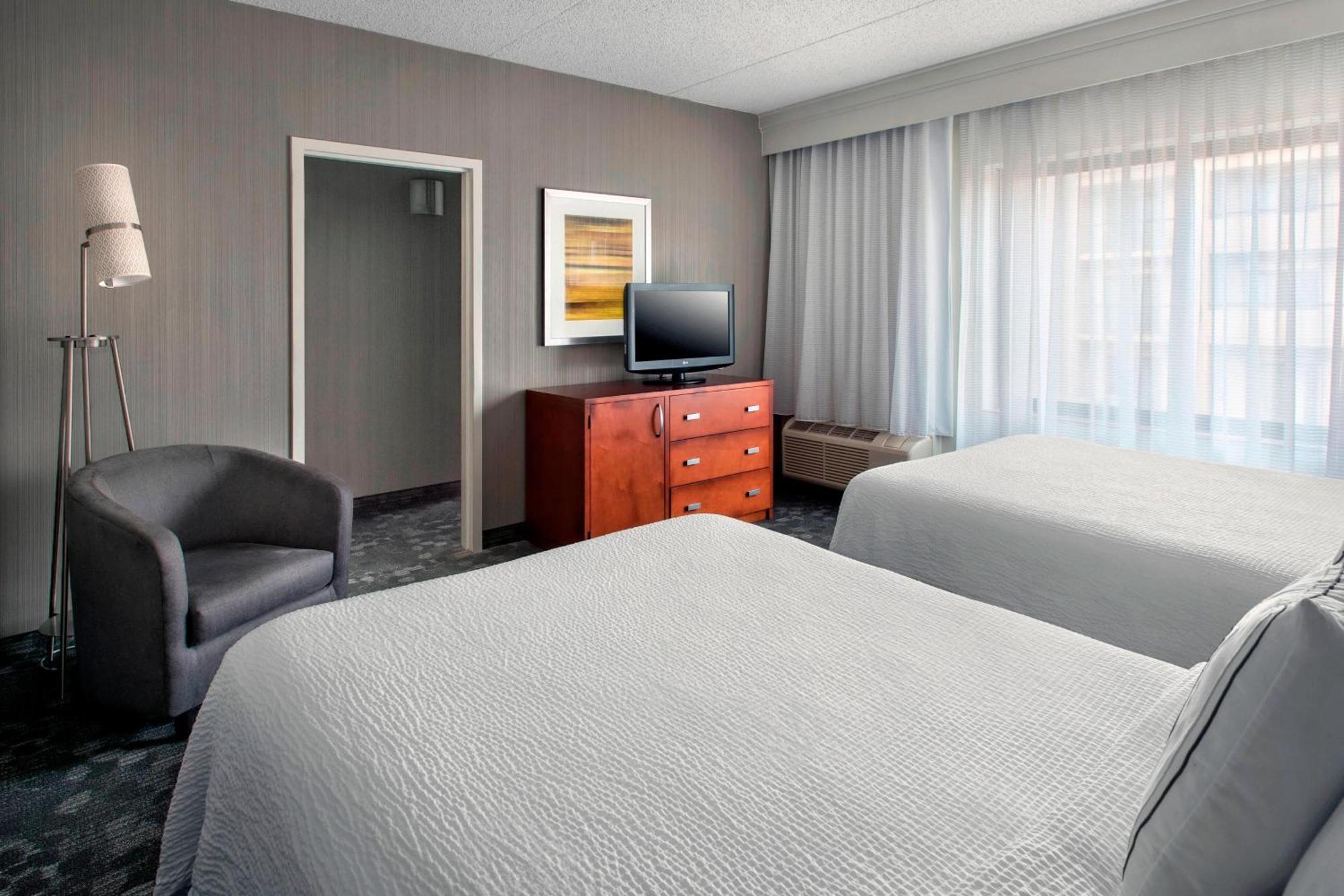 Courtyard Newark Liberty International Airport Hotel Eksteriør billede